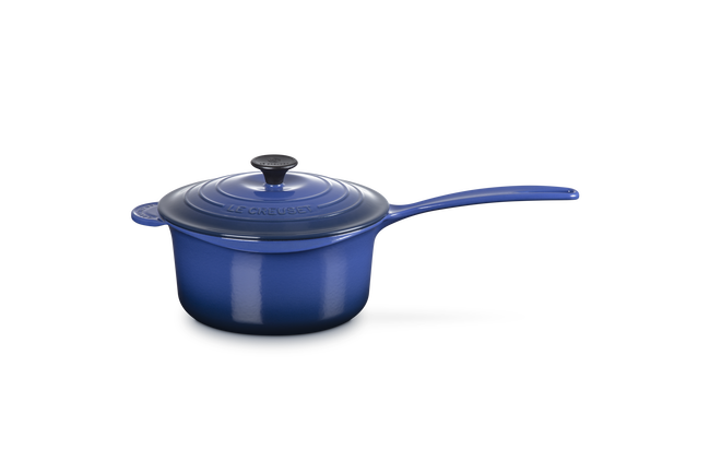 Cast Iron Classic Saucepan with Iron Handle image number 1