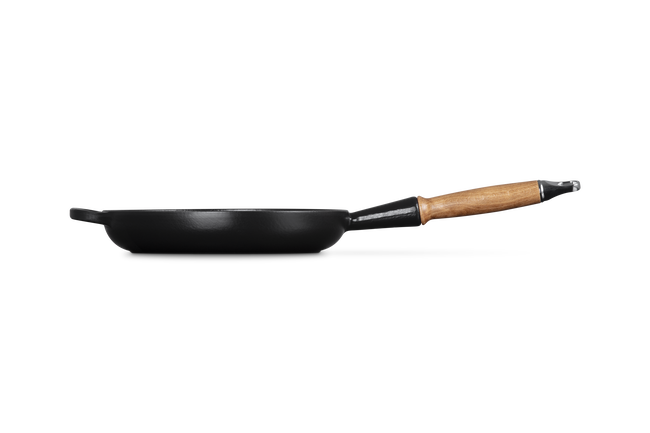 Le Creuset Cast Iron Signature Frying Pan with Wooden Handle 24cm Matte BlackMatte Black image number 3