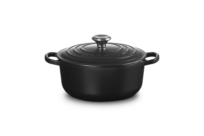 Le Creuset Classic 2.4 Litre Round Cocotte