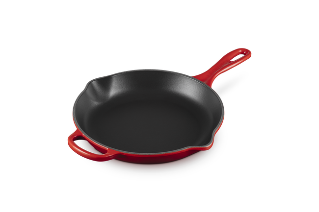 Le Creuset Cast Iron Signature Skillet 26cm CeriseCerise image number 7
