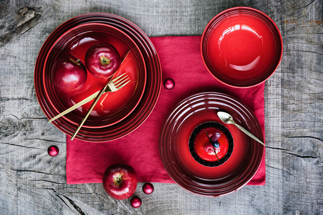 Stoneware Vancouver Dinner PlateCerise image number 7