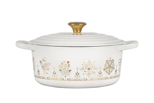 Le Creuset Cast Iron Signature Round No&ecirc;l 12 Days of Christmas 22cm White image number 2
