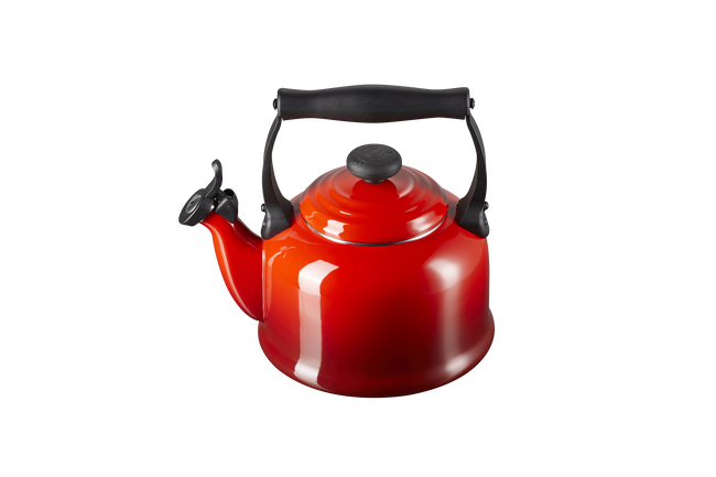 Traditional Kettle with Phenolic Knob image number 3