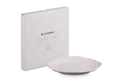Le Creuset Stoneware Eternity Lace Plate Border Relief 22cm