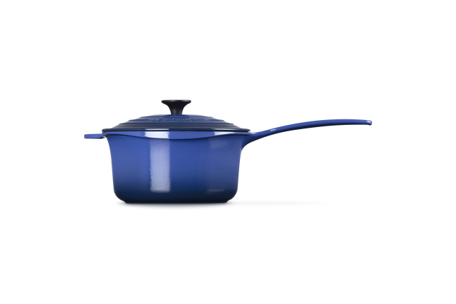 Cast Iron Classic Saucepan with Iron Handle image number 3