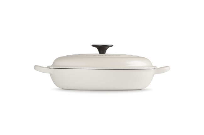 Le Creuset Cast Iron Classic Shallow CasseroleCr&egrave;me image number 2