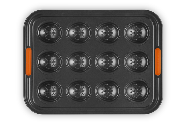 12 Cup Easter Egg Tray image number 3