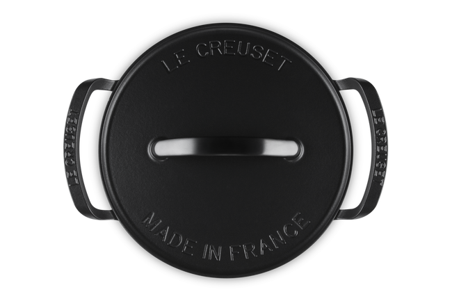 Le Creuset Cast Iron Alpine Outdoor Shallow Casserole 28cm Matte Black image number 5