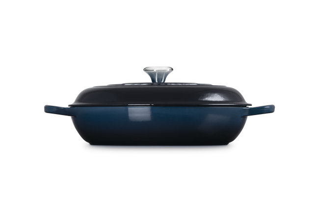 Cast Iron Signature Shallow CasseroleNuit image number 4