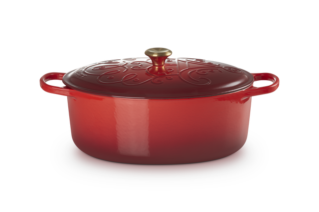 Cast Iron Signature Santa Oval Casserole image number 1