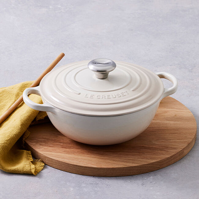 Le Creuset Cast Iron Signature Soup Pot 26cm MeringueMeringue image number 6