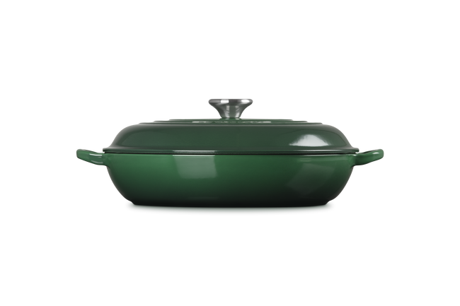 Le Creuset Cast Iron Classic Shallow CasseroleKale image number 3