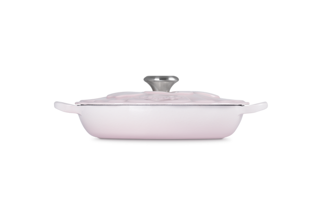 Cast Iron Petal Shallow CasseroleShell Pink image number 4