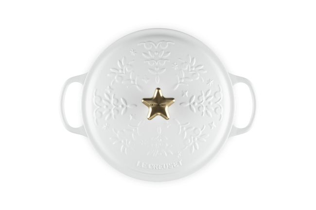 Cast Iron Holly Round Casserole image number 4