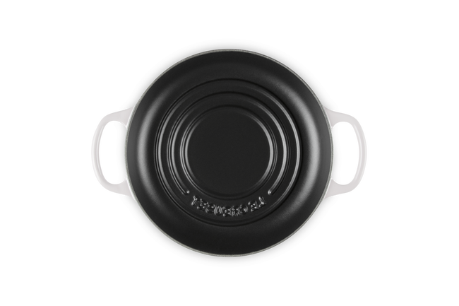 Cast Iron Signature Bread OvenShallot image number 5