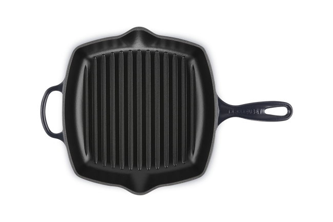 Le Creuset Cast Iron Signature Square Skillet Grill 26cm Matte BlackMatte Black image number 4