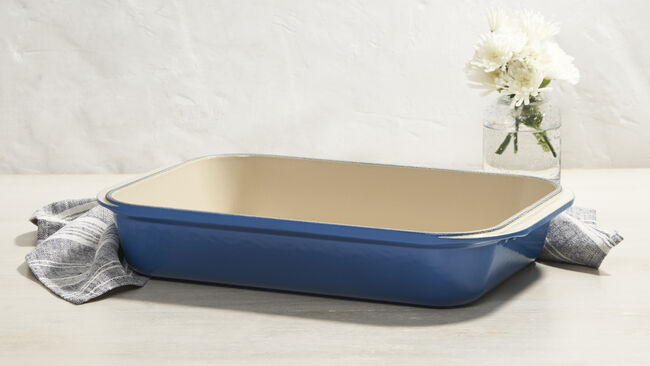 Le Creuset Cast Iron Classic Rectangular Baker 40cm image number 1