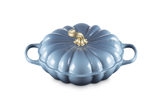 Le Creuset Cast Iron Signature Pumpkin Shallow Casserole 28cm ChambrayChambray image number 2