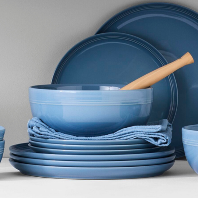 Stoneware Coupe Serving BowlChambray image number 5
