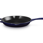 Le Creuset Cast Iron Signature Skillet 26cm IndigoIndigo image number 1