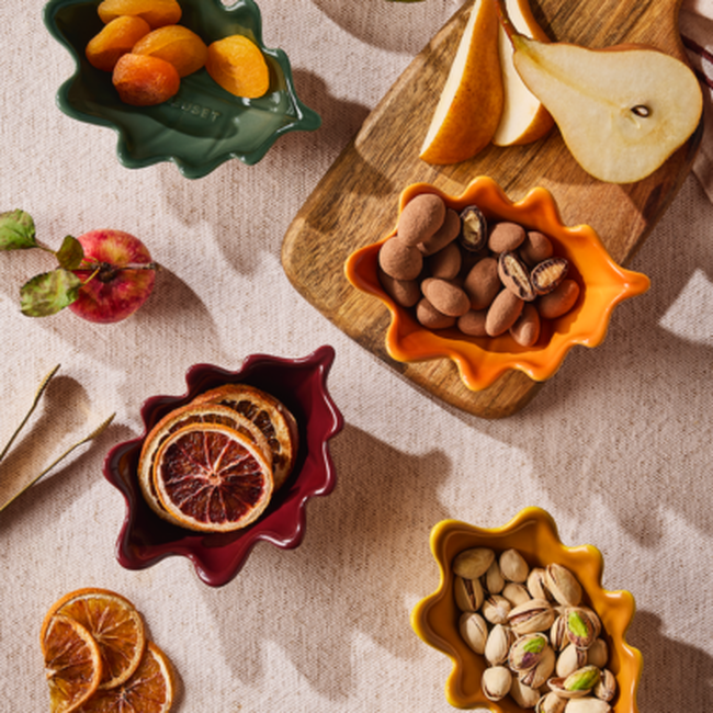 Le Creuset Stoneware Set of 4 Oak Leaf Mini Dishes image number 5