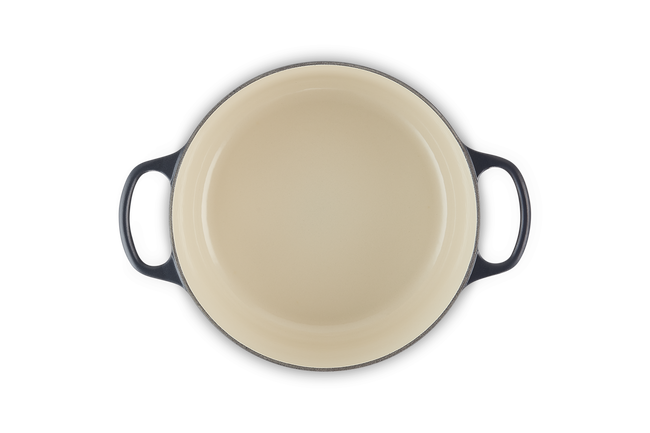 Le Creuset Cast Iron Signature Round Casserole 26cm NavyNavy image number 5