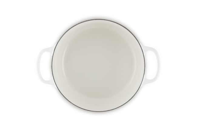 Le Creuset Cast Iron Signature Round Casserole 24cm Loving image number 5