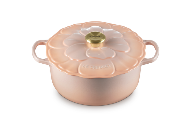 Le Creuset Cast Iron Signature Petal Round Casserole 26cm PecheP&ecirc;che image number 2