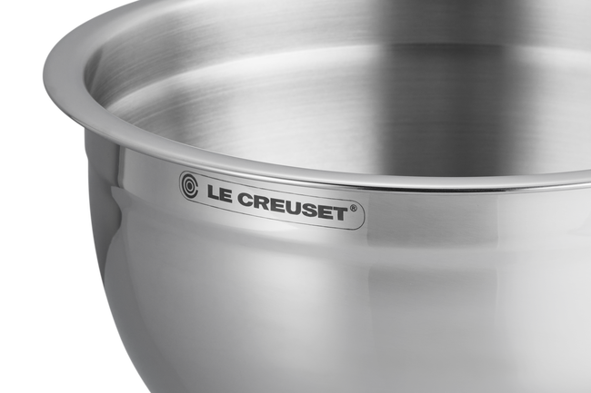 Le Creuset Stainless Steel Mixing Bowl with Glass Lid image number 5
