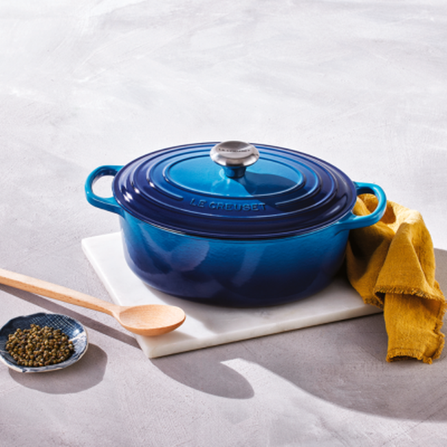 Le Creuset Cast Iron Signature Oval Casserole image number 1