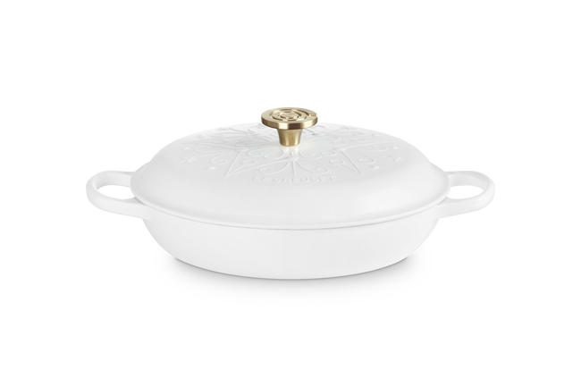 Le Creuset Signature Cast Iron Shallow Casserole L'Etoile Relief 30cm CottonCotton image number 1