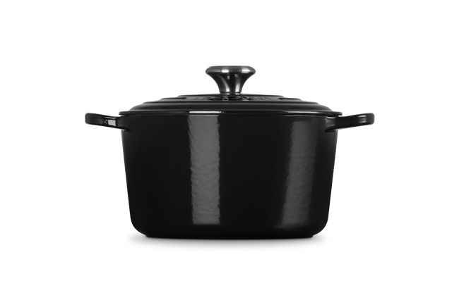 Le Creuset Cast Iron Signature Deep Round Casserole 24cm Black OnyxOnyx image number 3