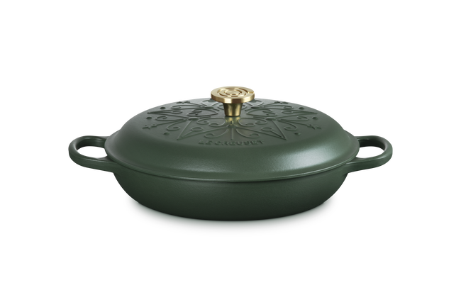 Le Creuset Signature Cast Iron Shallow Casserole L'Etoile Relief 30cm image number 3