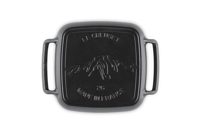 Le Creuset Cast Iron Alpine Outdoor Square Grill 26cm Matte Black image number 5