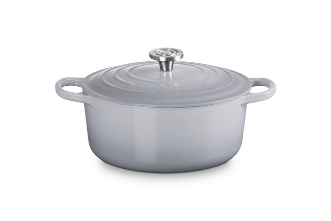 Le Creuset Cast Iron Signature Round Casserole 26cm Ch&acirc;teauCh&acirc;teau image number 1