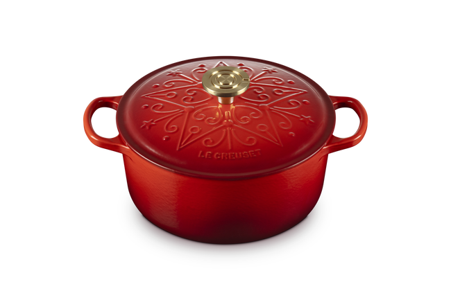 Le Creuset Signature Cast Iron Round Cocotte L'Etoile Relief 24cm CeriseCerise image number 2
