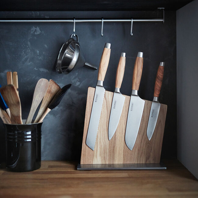 Le Creuset Chef's Knife with Olive Wood Handle image number 5