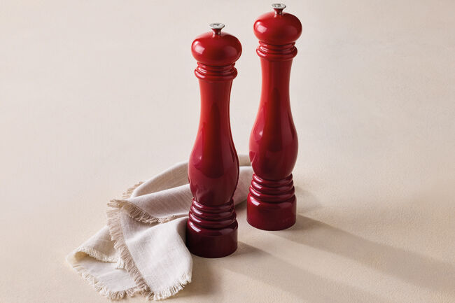 Le Creuset Classic Pepper Mill image number 1