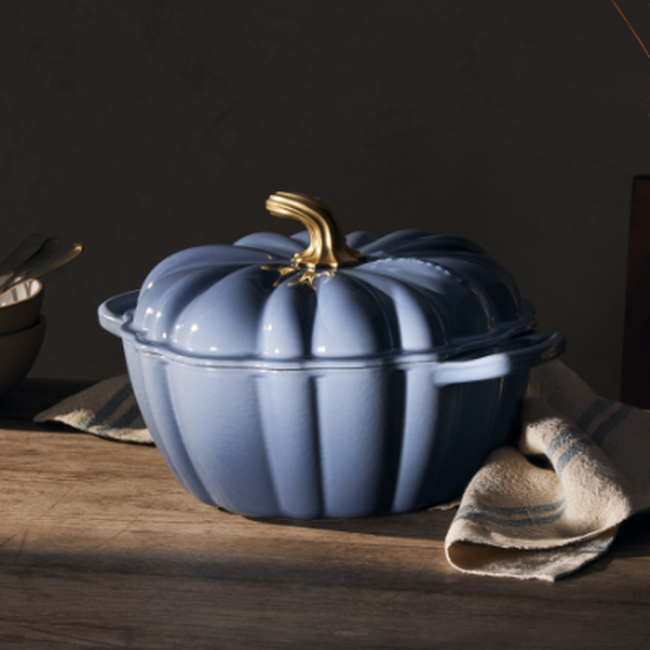 Le Creuset Cast Iron Signature Pumpkin Casserole 24cm image number 1