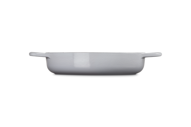 Le Creuset Cast Iron Signature Everyday Pan 28cm Ch&acirc;teauCh&acirc;teau image number 3