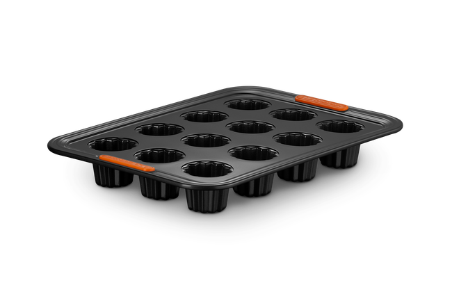 Le Creuset Metal Bakeware 12 Cup Canele Tray image number 7