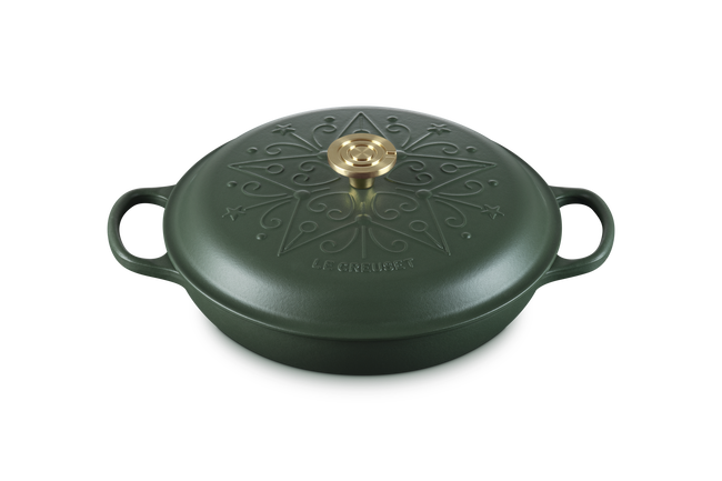 Le Creuset Signature Cast Iron Shallow Casserole L'Etoile Relief 30cm image number 4
