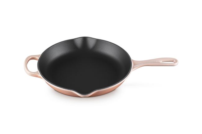 Le Creuset Cast Iron Signature Skillet image number 2