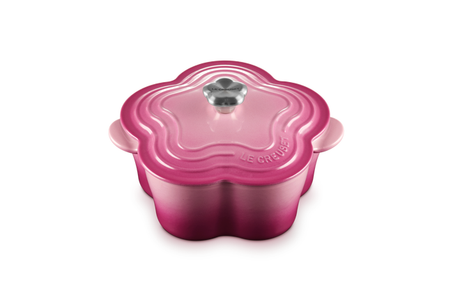 Le Creuset Cast Iron Classic Flower Shaped Casserole 20cm Berry image number 2