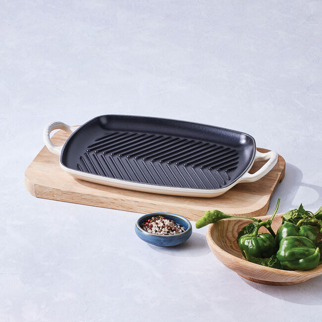 Le Creuset Cast Iron Signature Shallow Rectangular Grill 30cm MeringueMeringue image number 1