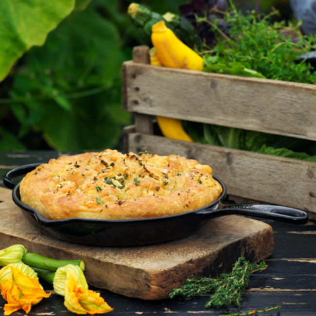 Le Creuset Cast Iron Signature Skillet 26cm OnyxOnyx image number 6