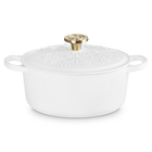 Le Creuset Signature Cast Iron Round Cocotte L'Etoile Relief 24cm CottonCotton image number 1