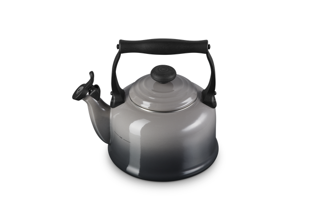 Le Creuset Traditional Kettle 2.1L FlintFlint image number 2