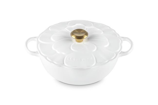 Le Creuset Cast Iron Signature Petal Soup Pot 26cm WhiteWhite image number 2