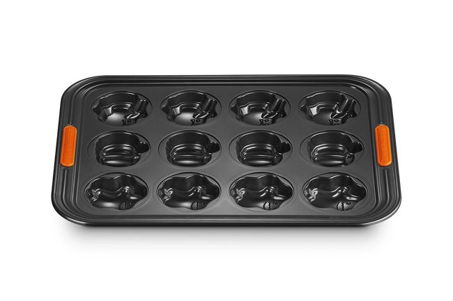 Le Creuset Metal Bakeware 12 Cup Halloween Tray image number 1